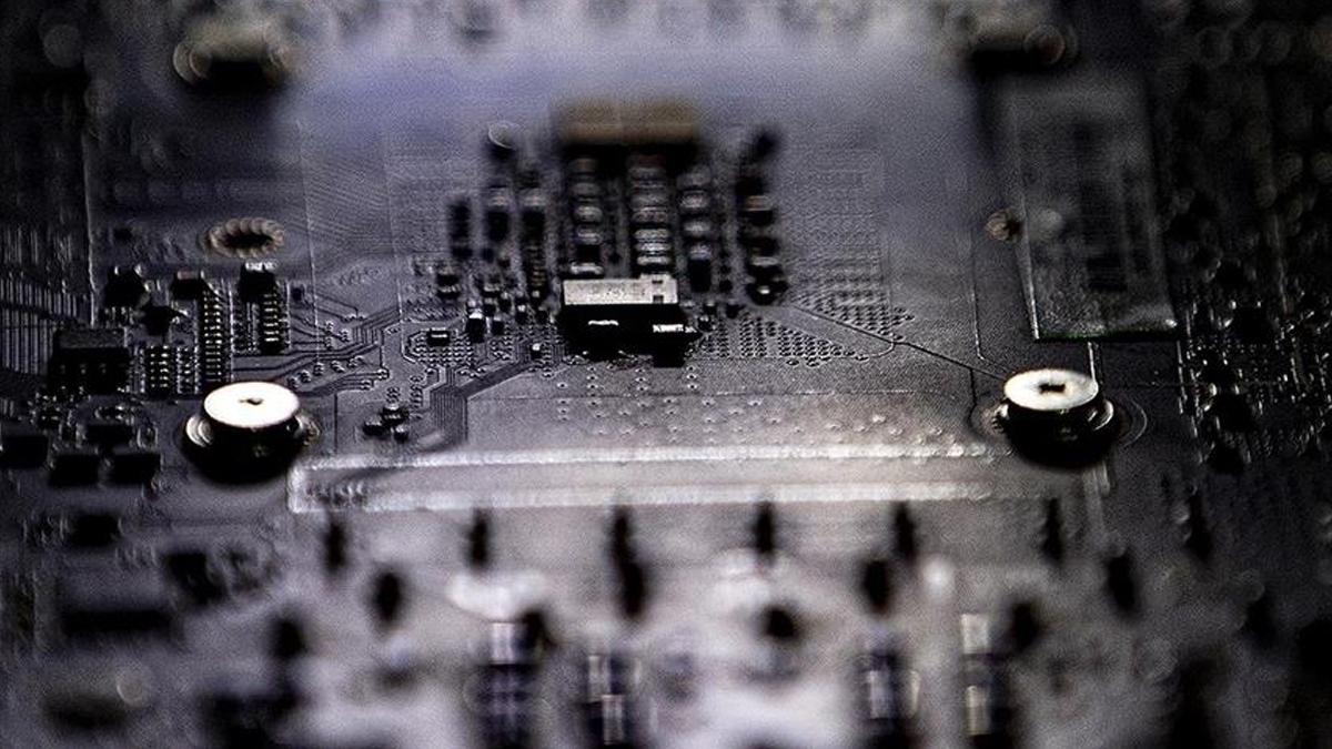 Bilim insanları mikroçipe sığan parçacık hızlandırıcı geliştirdi