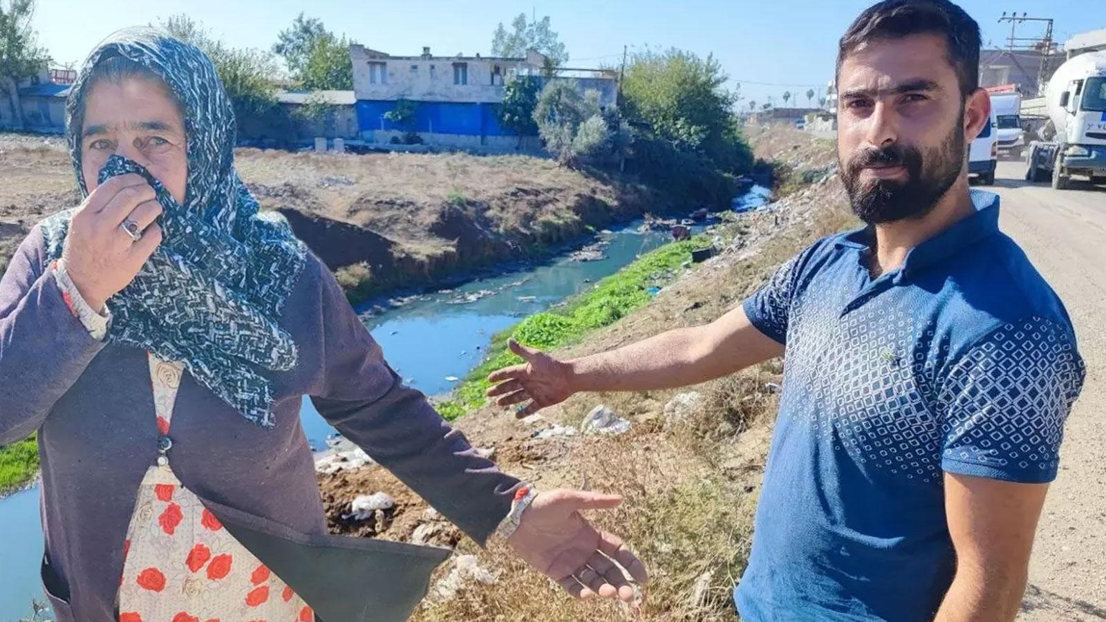 CHP'li belediye hizmeti değil çileyi reva gördü... Mahalleliden koku ve sinek sorununa tepki