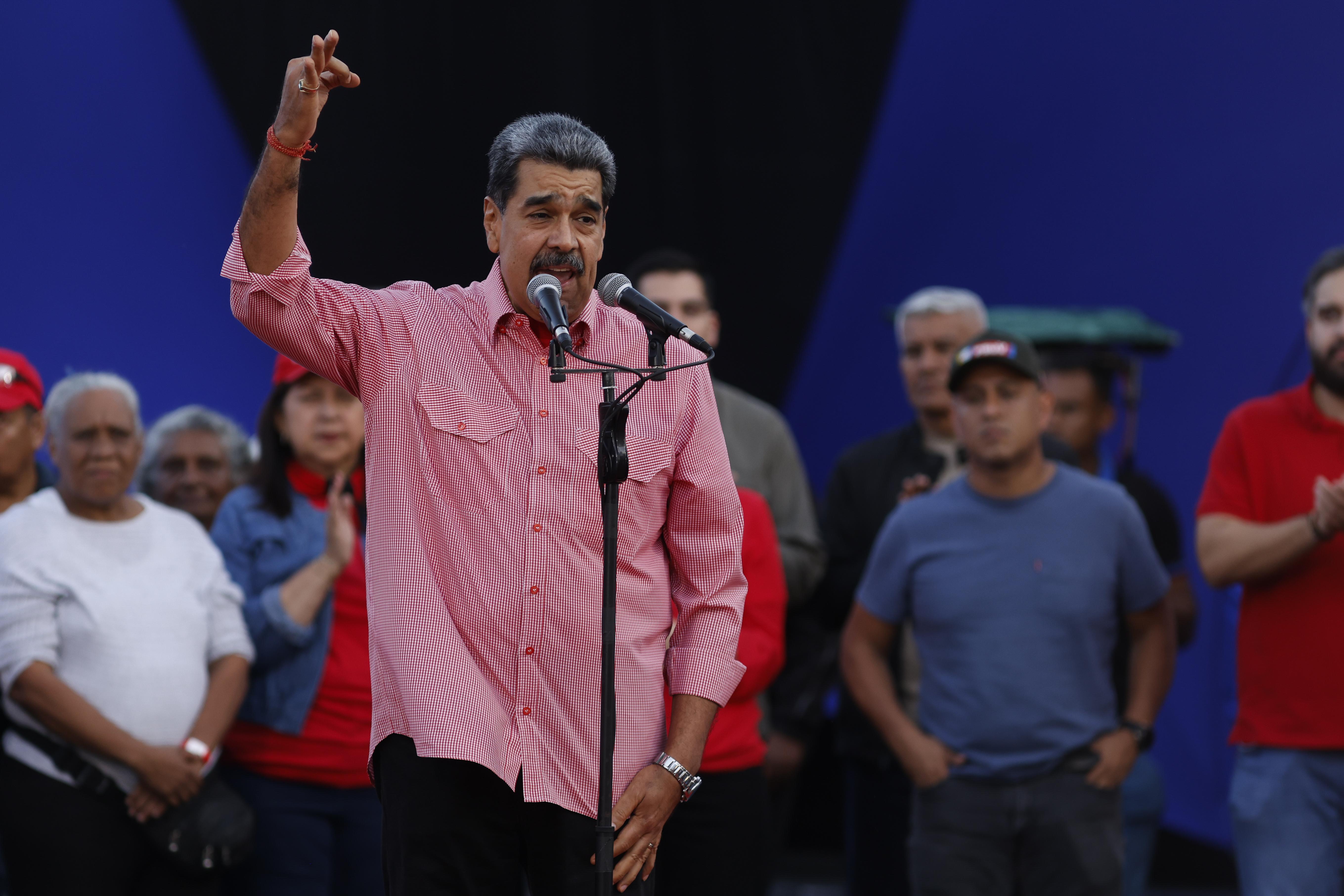 Maduro'dan ABD'yi kızdıracak adım! Ağır silahlar ve füzeler bölgeye gidiyor