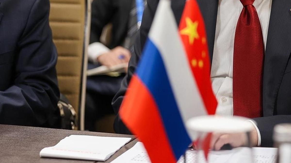 Rusya ve Çin'den NATO'yu tedirgin edecek görüşme! Füze savunması ele alındı