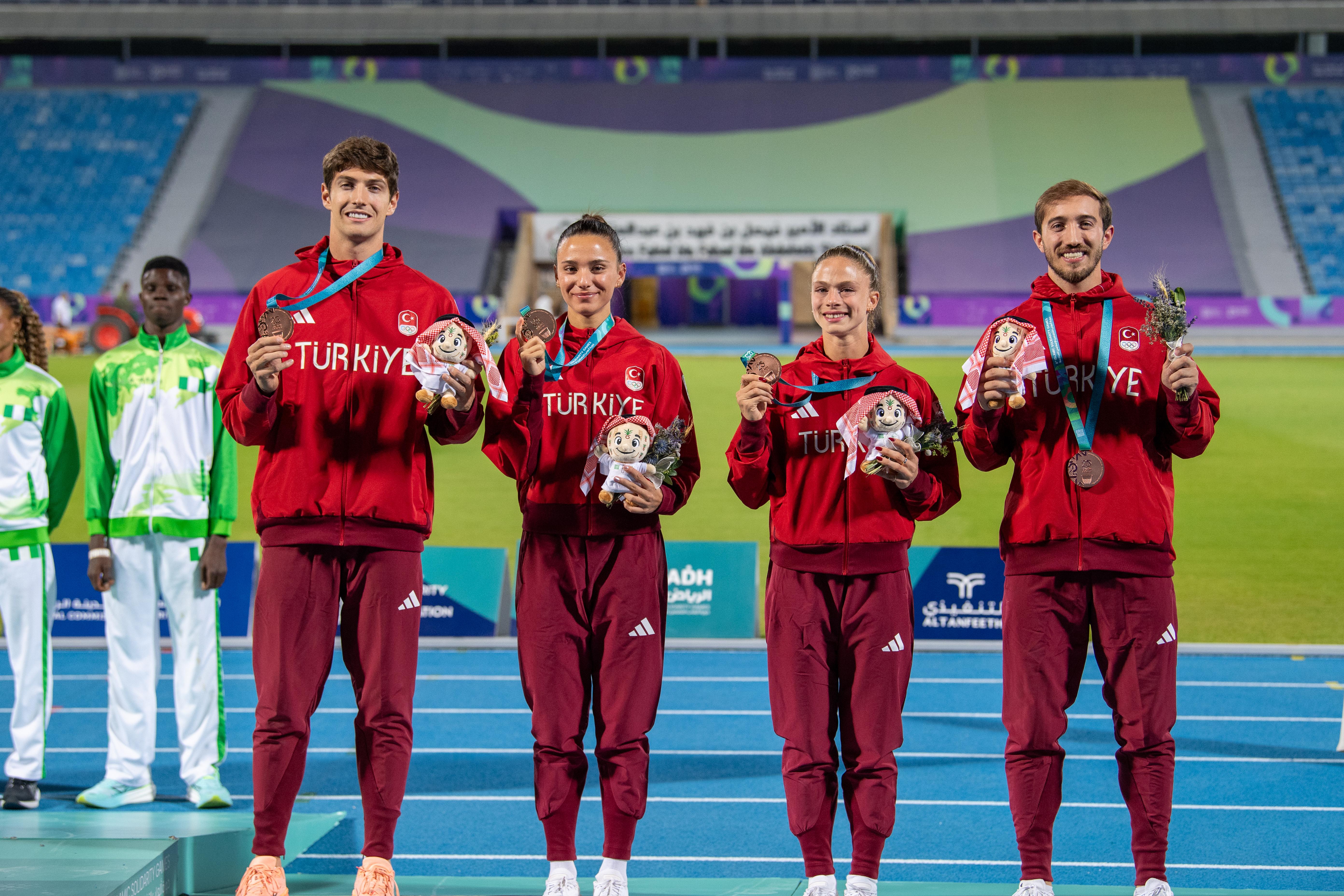 Riyad'da günü 10 madalya ile tamamladık!