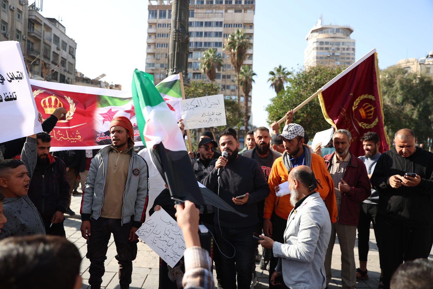 Suriye'de terör örgütü protesto edildi: Cezire'nin özgür insanları PKK'yı ezerek geri dönecek