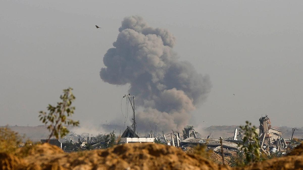 İsrail Gazze'de katliamlara devam ediyor! Son birkaç saatte 21 Filistinli hayatını kaybetti