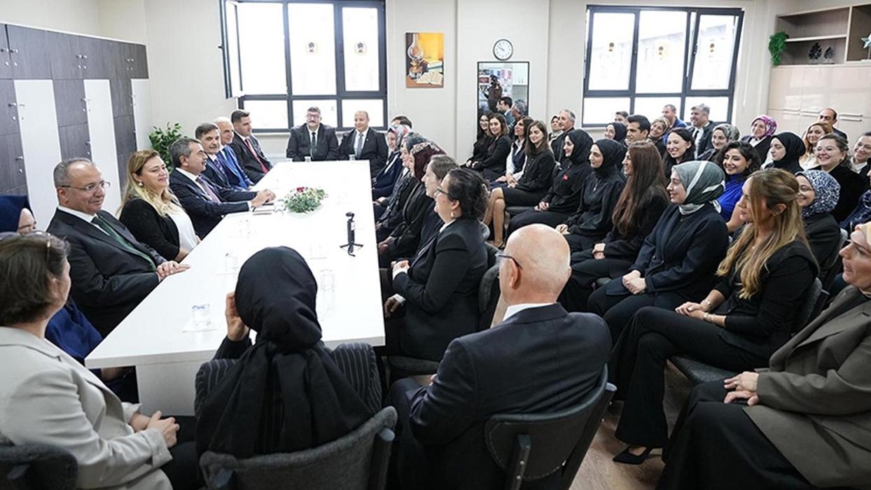 Öğretmen, öğrenci ve veliler 24 Kasım'ı birlikte kutlayacak