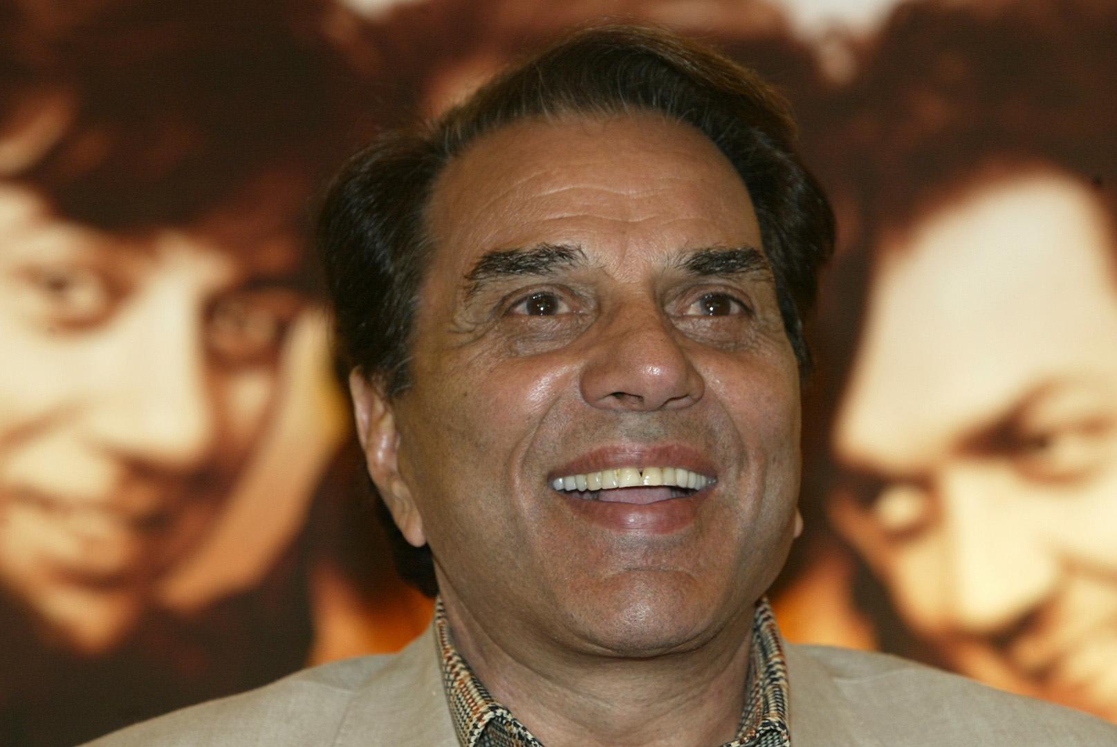 Bollywood efsanesi Dharmendra 89 yaşında hayatını kaybetti