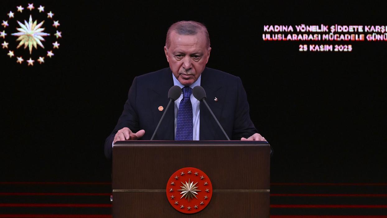 Cumhurbaşkanı Erdoğan'dan 'küçük kıyamet' vurgusu: Kadına yönelik şiddetle mücadelede en ön safta yer alacağım