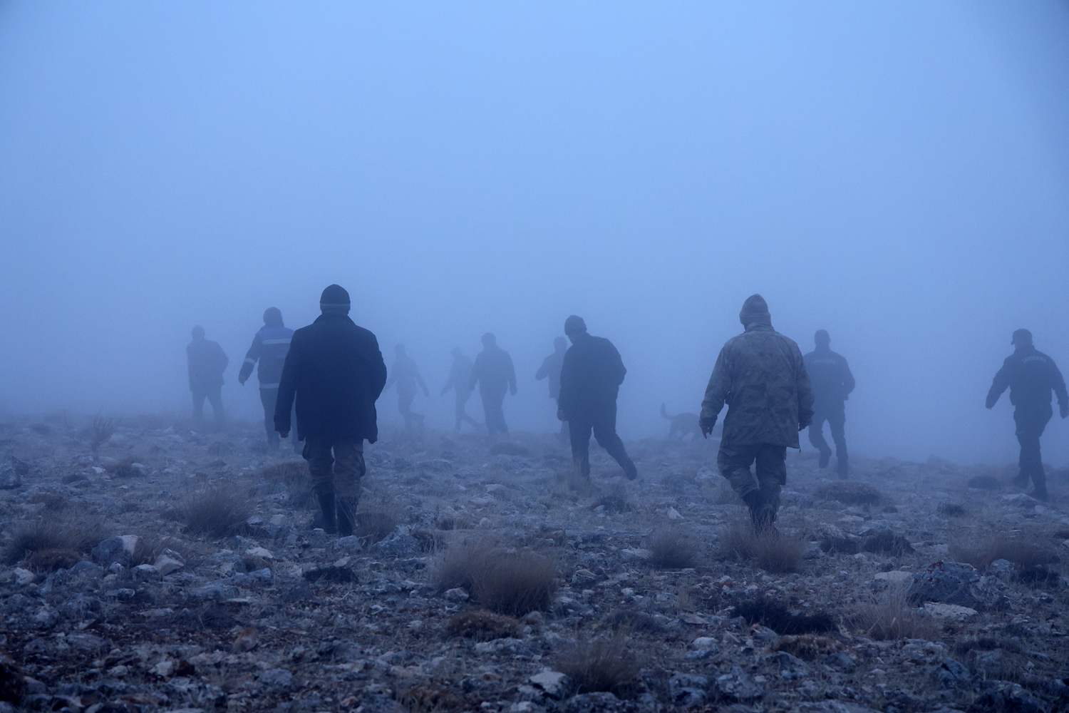 Kayıp yaşlı kadın dağ yamacında ölü bulundu