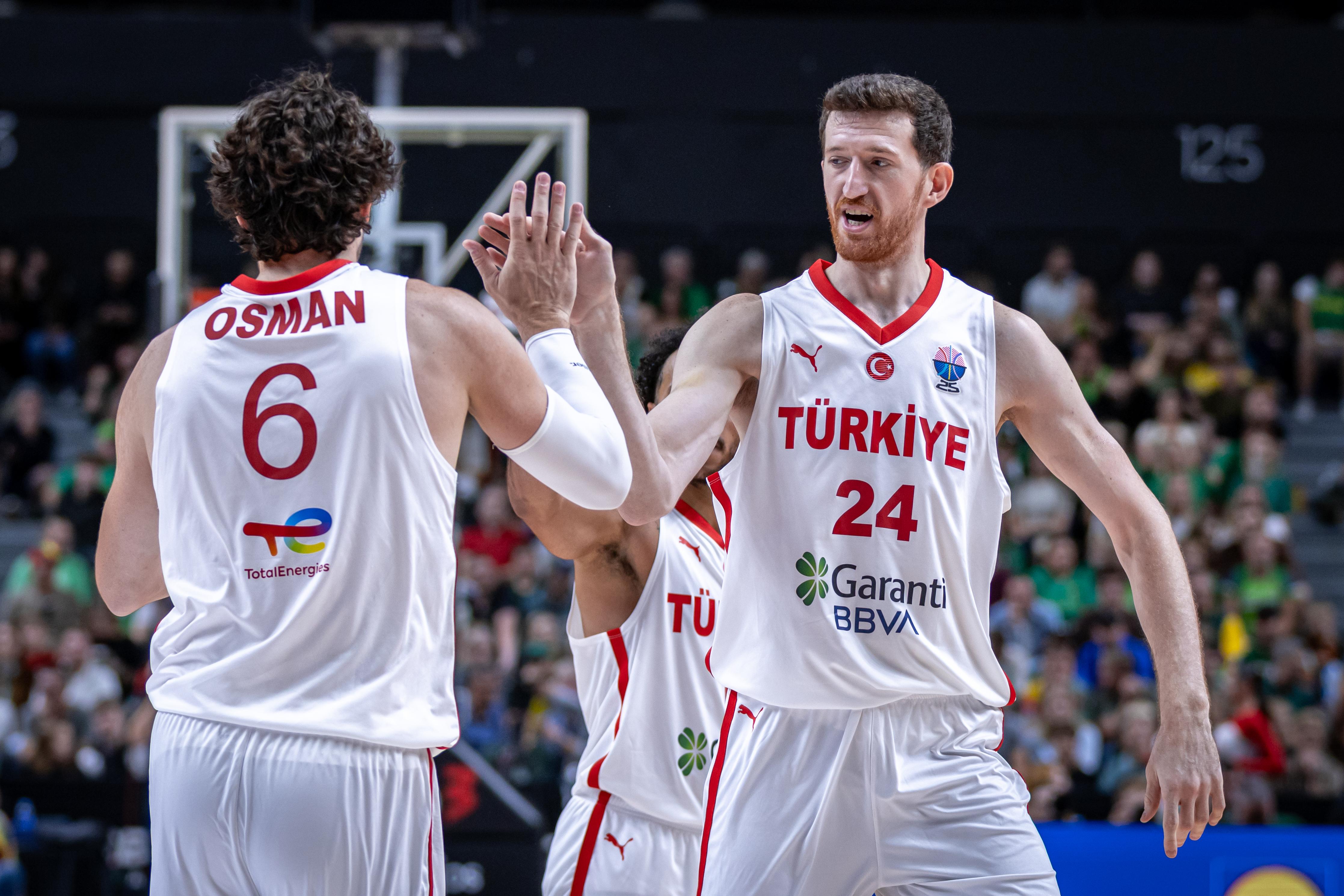 12 Dev Adam'ın konuğu Bosna Hersek