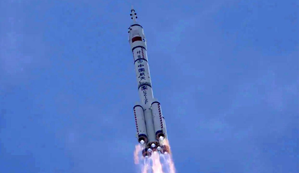 Çin'de uzayda mahsur kalan astronotlar için beklenmedik adım!