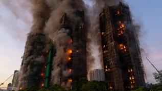 Hong Kong'da apartman kabusu! Can kaybı ve yaralılar var