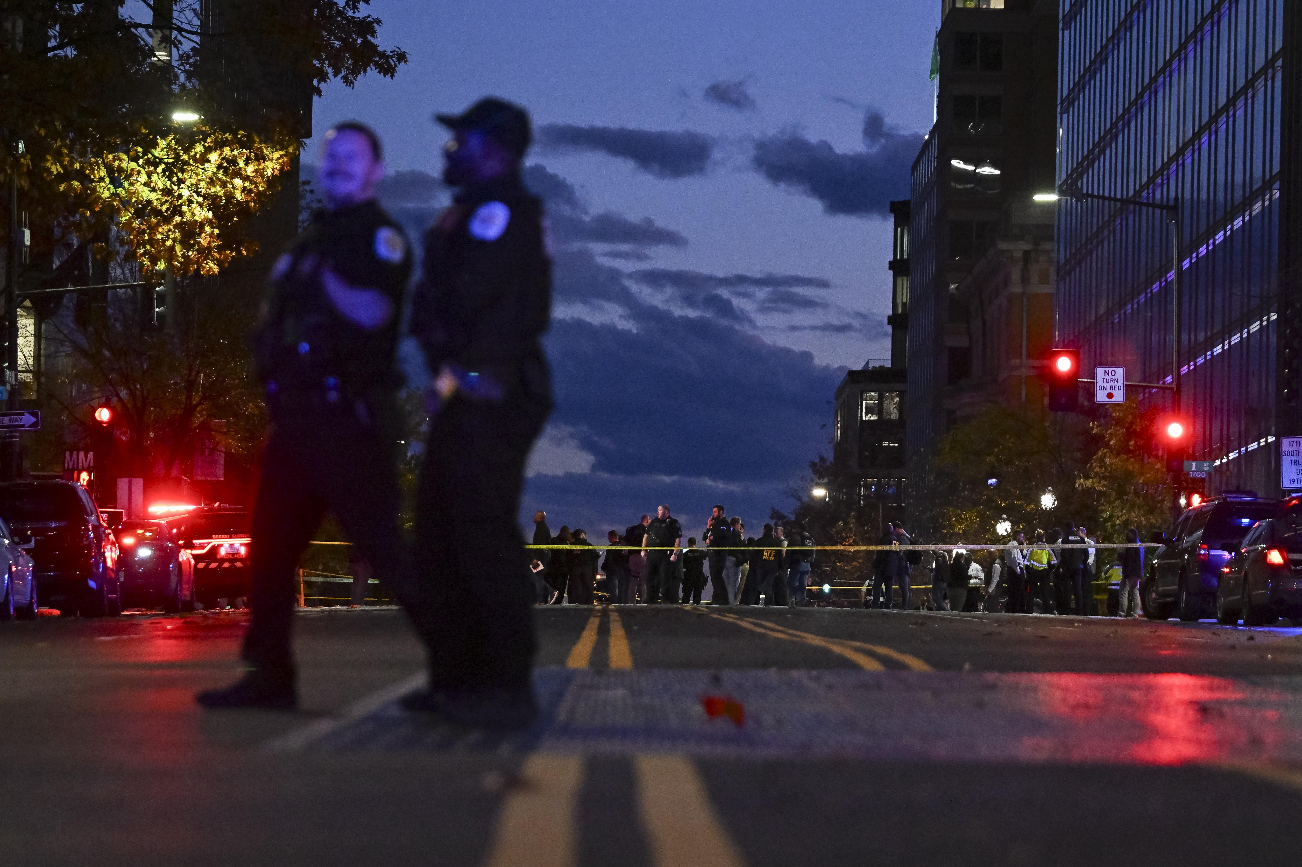 ABD'yi karıştıran silahlı saldırı: Göçmenlik başvuruları durduruldu