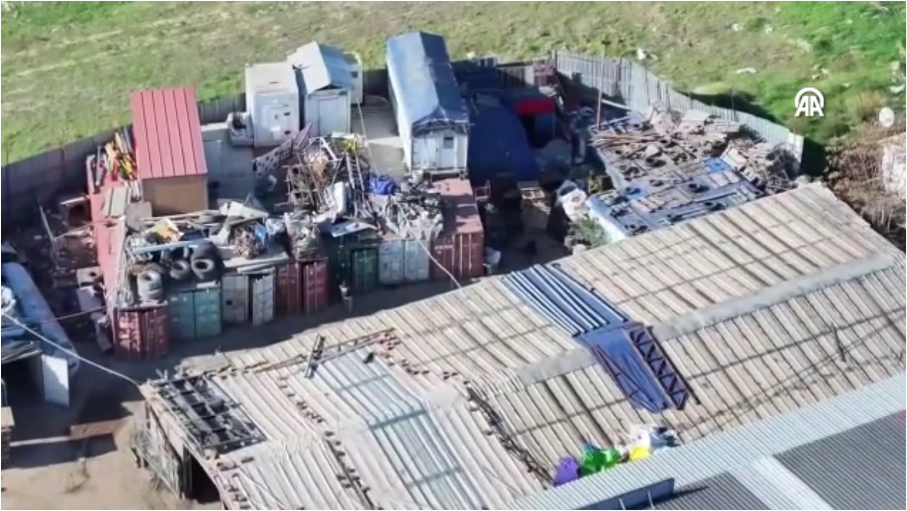 İstanbul'da 34 bin 400 kaçak elektronik sigara cihazı ele geçirildi