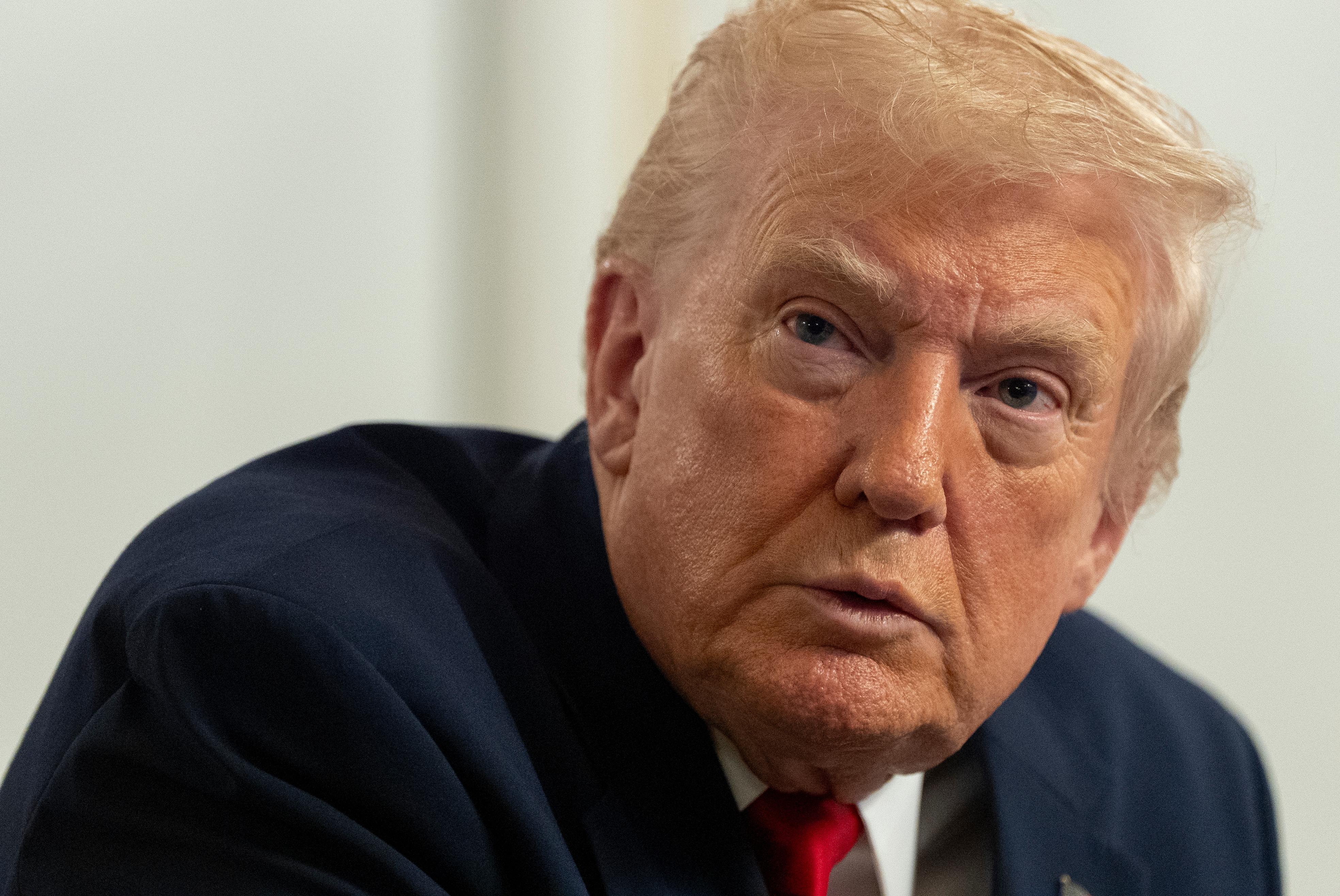 Bölgede tansiyon her geçen gün yükseliyor! Trump hava sahasını kapatma kararı aldı