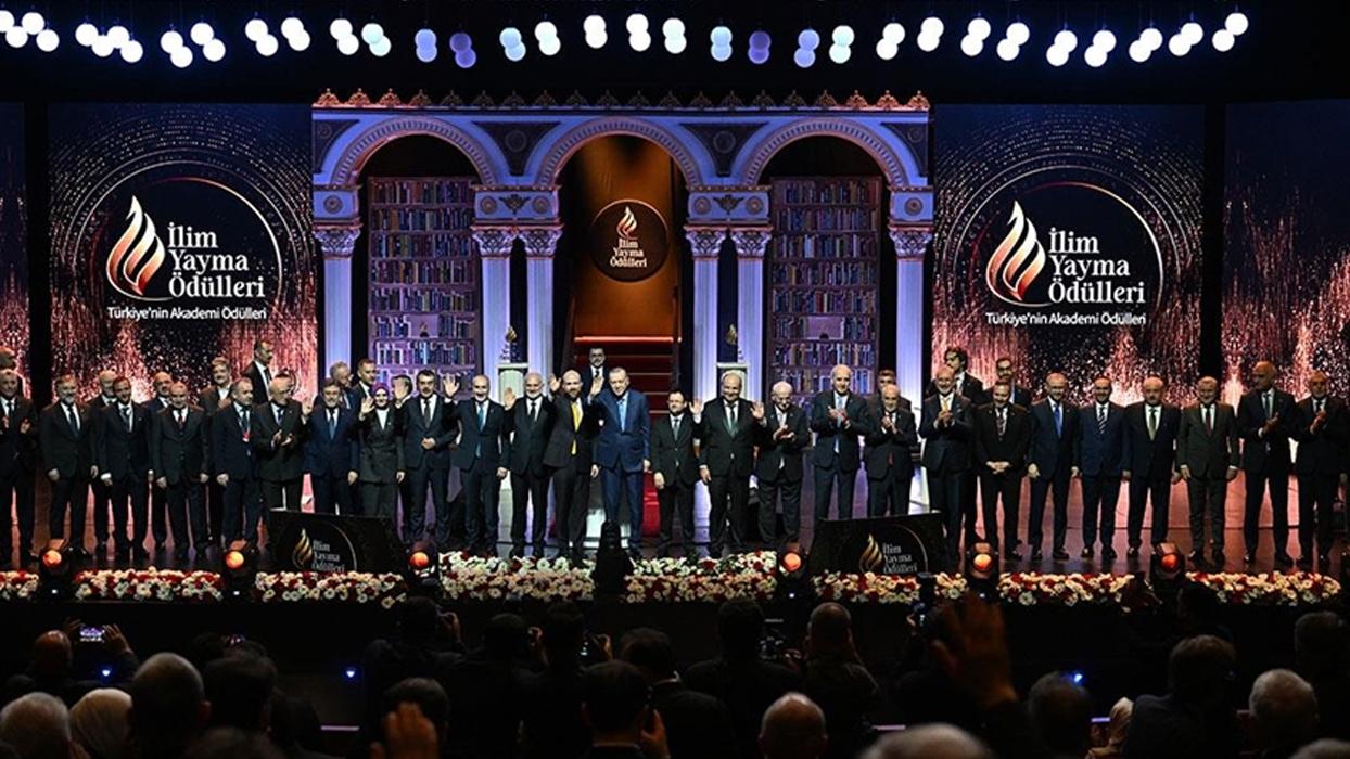 İlim Yayma Ödülleri dördüncü kez sahiplerini buldu