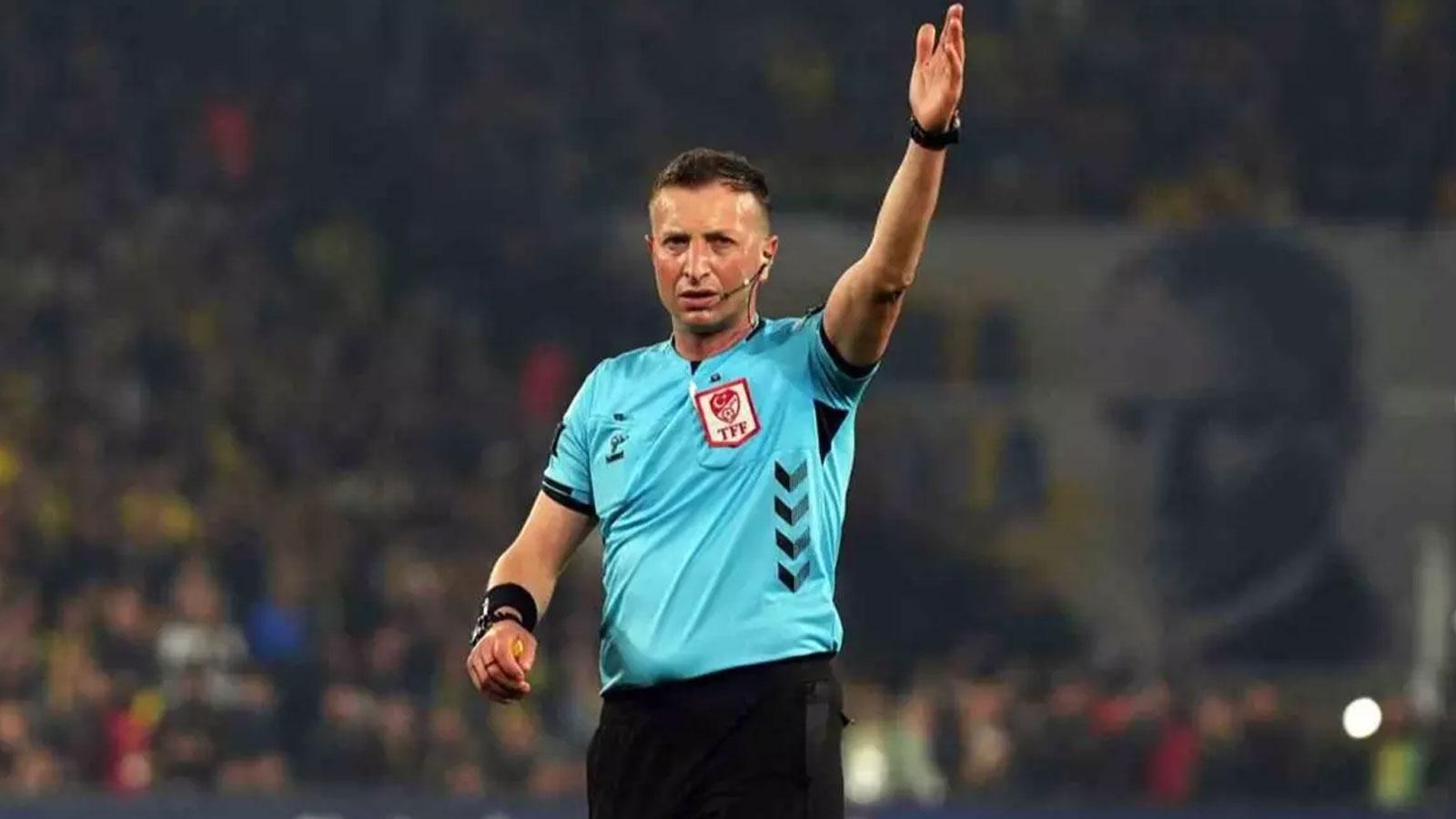 Süper Lig'de son 3 sezonda en çok derbi yöneten hakem Yasin Kol