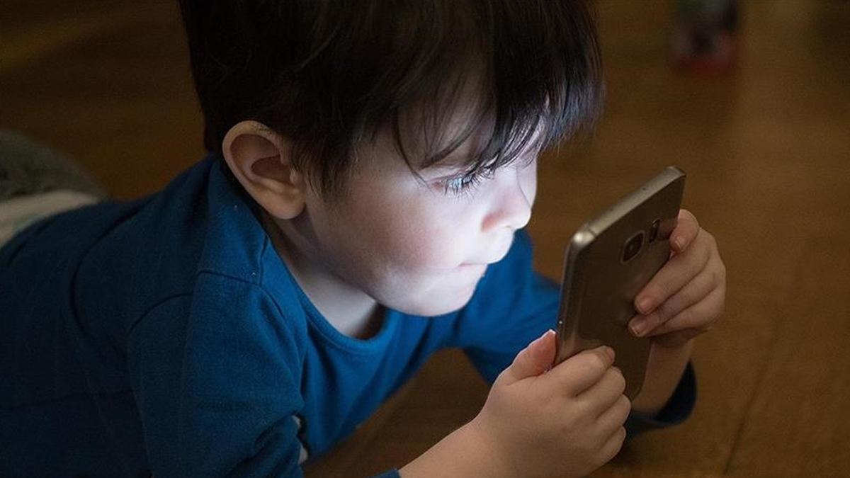 Çocuklarını takip etmek ebeveynler için güvenli mi?