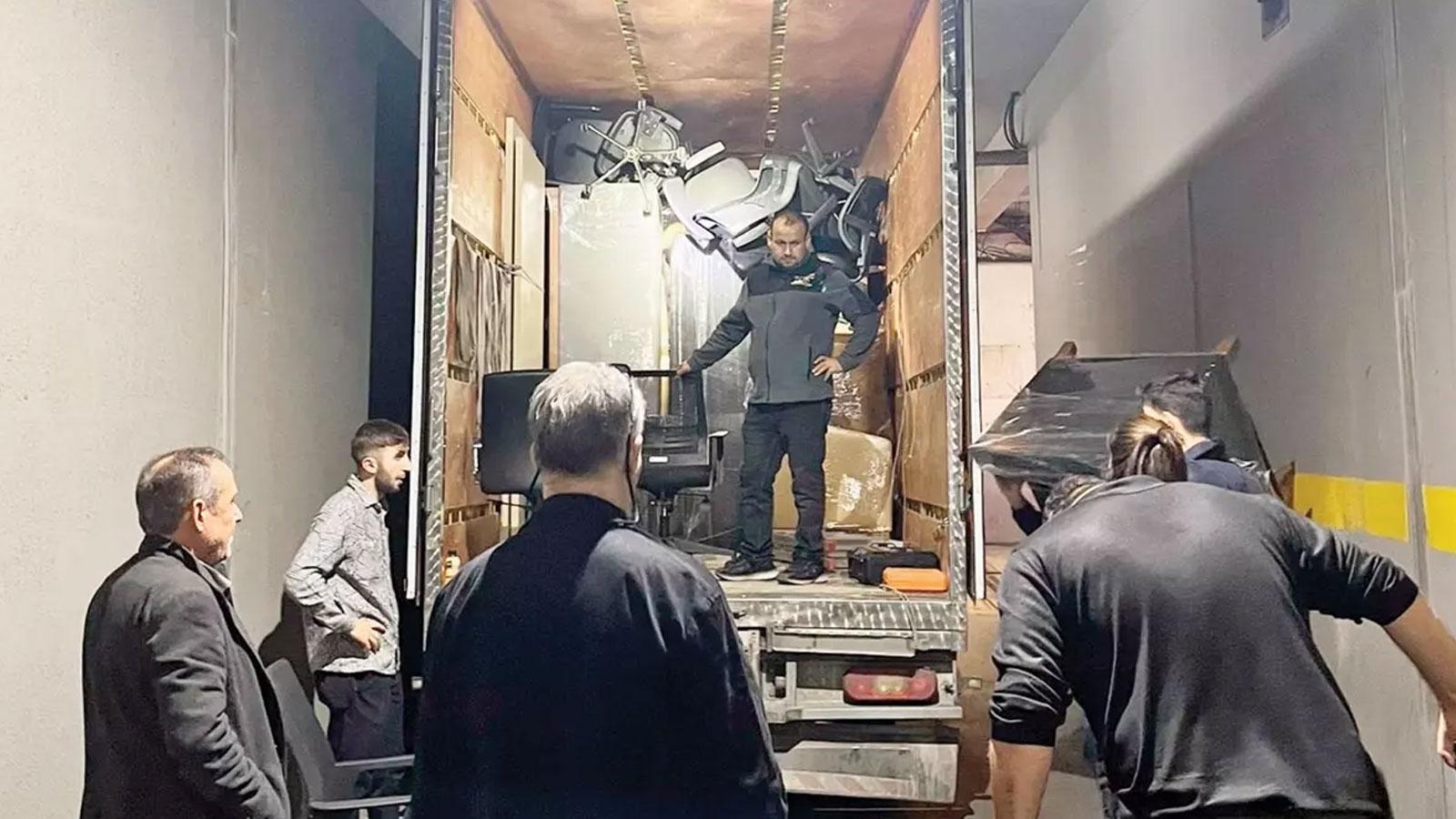 Beşiktaş Belediyesi'ne haciz! Eşyalara el konuldu