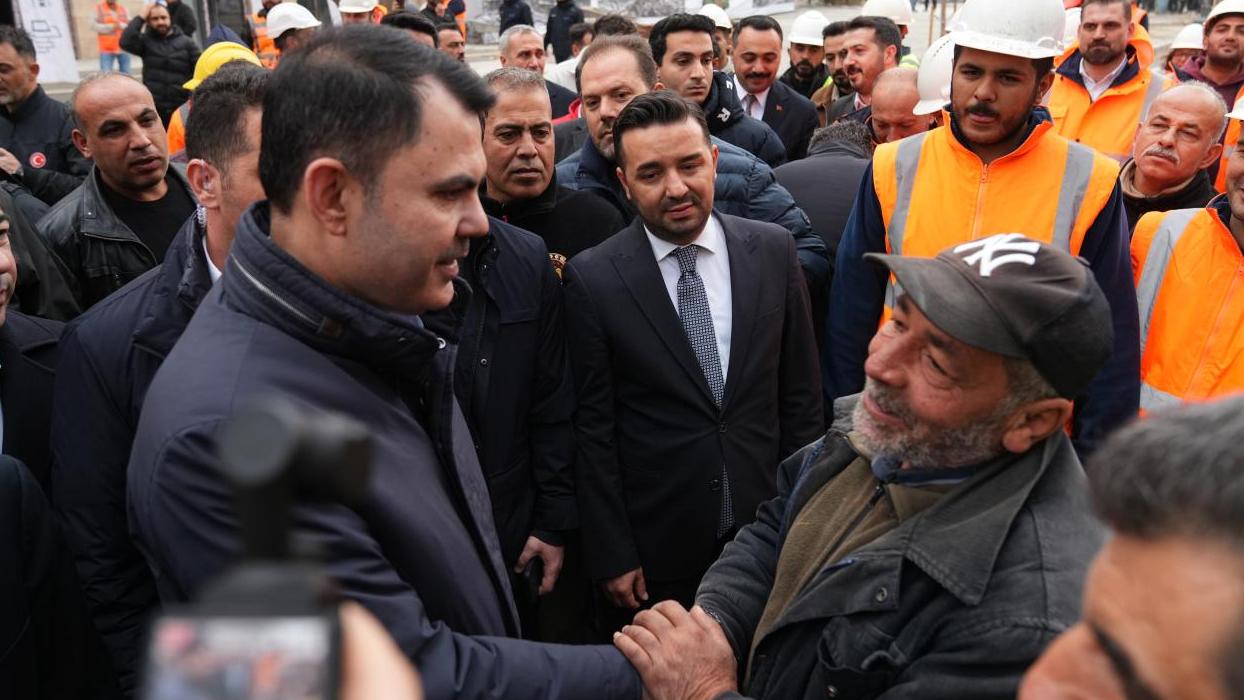 Bakan Kurum: Asrın inşasıyla Hatay'ın dört bir yanı çiçek gibi oluyor