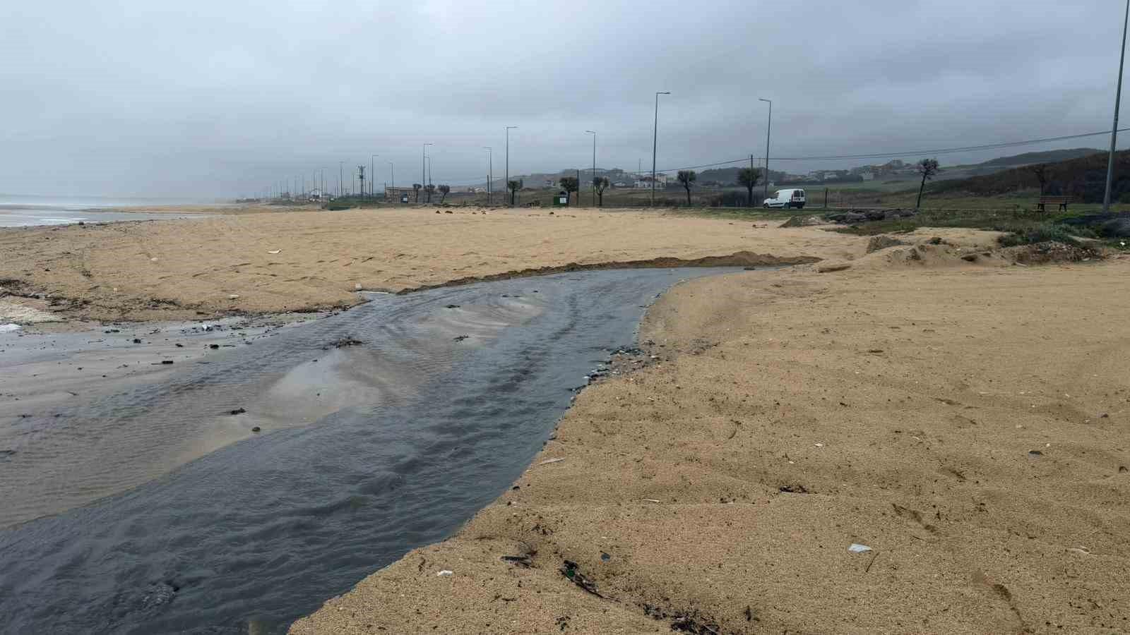İSKİ tesisinde tepki çeken görüntüler: Atık suyu denize boşalttılar