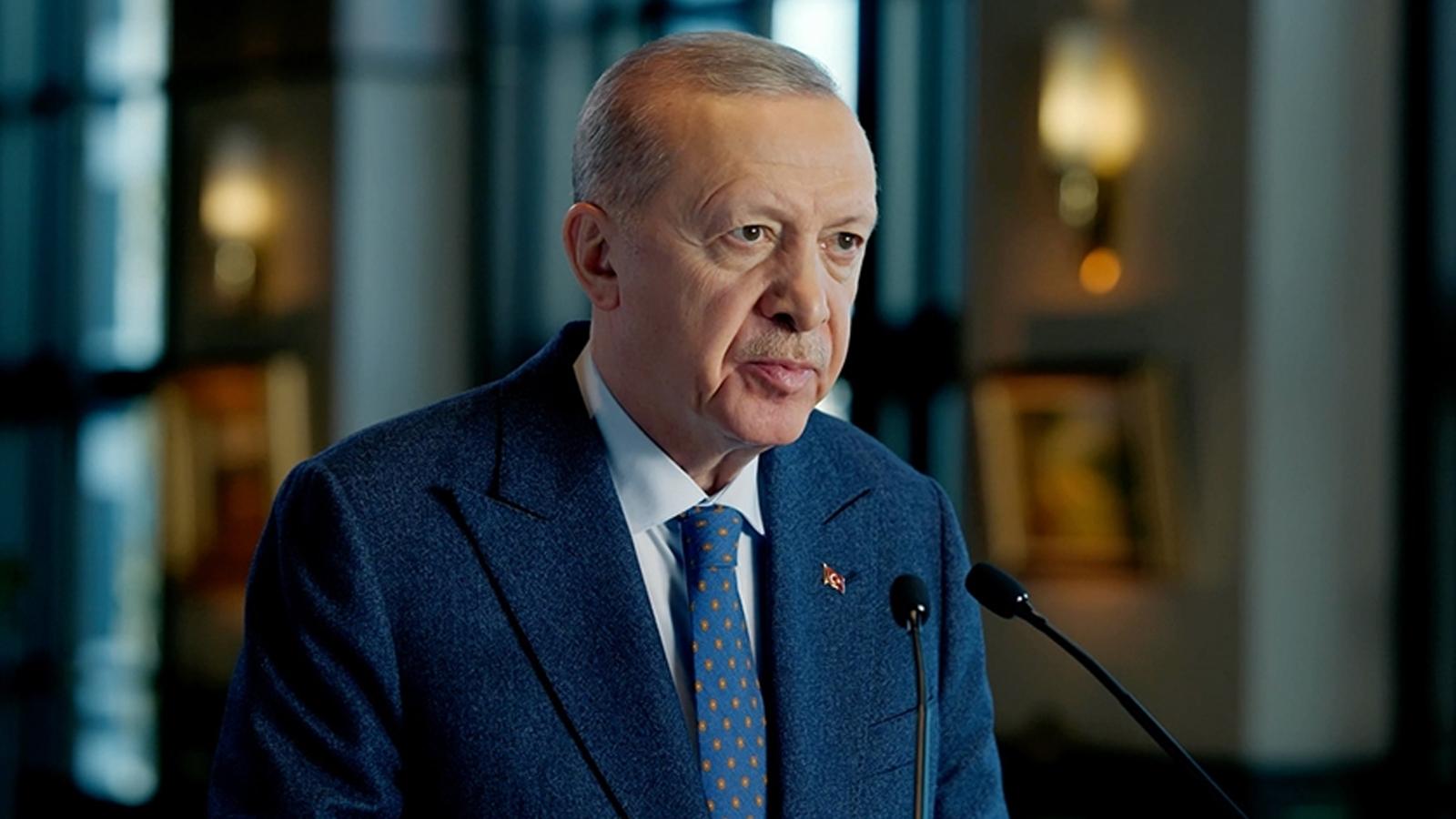 Cumhurbaşkanı Erdoğan: Suriyeli kardeşlerimizin zorluklara rağmen katettiği yolu takdirle ve memnuniyetle karşılıyoruz