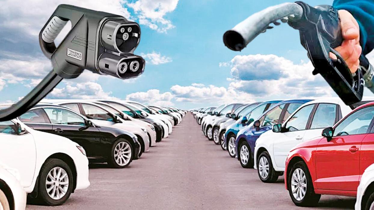 Rekor üstüne rekor kıran otomobil pazarında benzin-elektrikli savaşı da kızışıyor