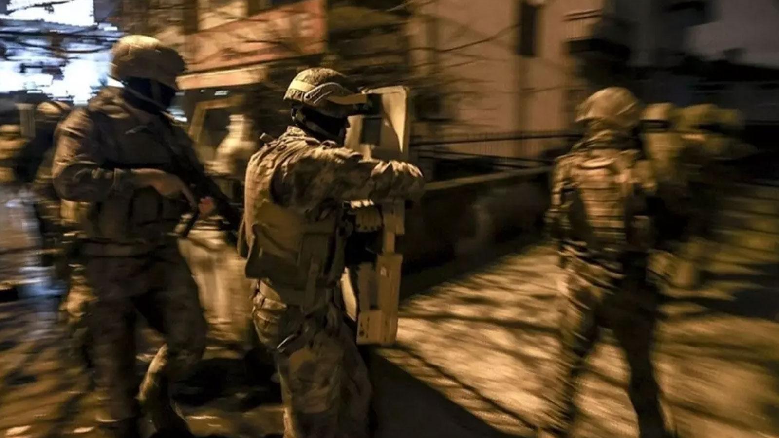 İstanbul'da DEAŞ propagandası yapan 10 şüpheli gözaltına alındı!