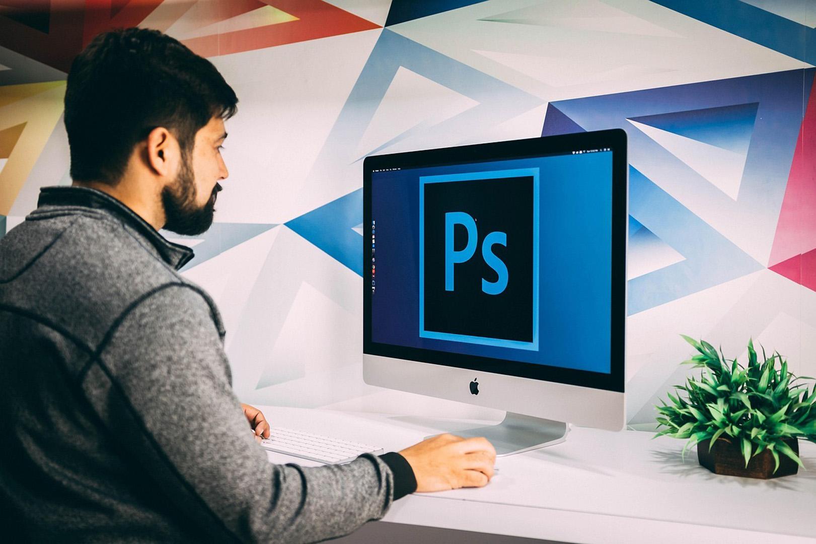 Photoshop'un gizli silahı! Yapay zeka asistanı rutin işleri bitiriyor