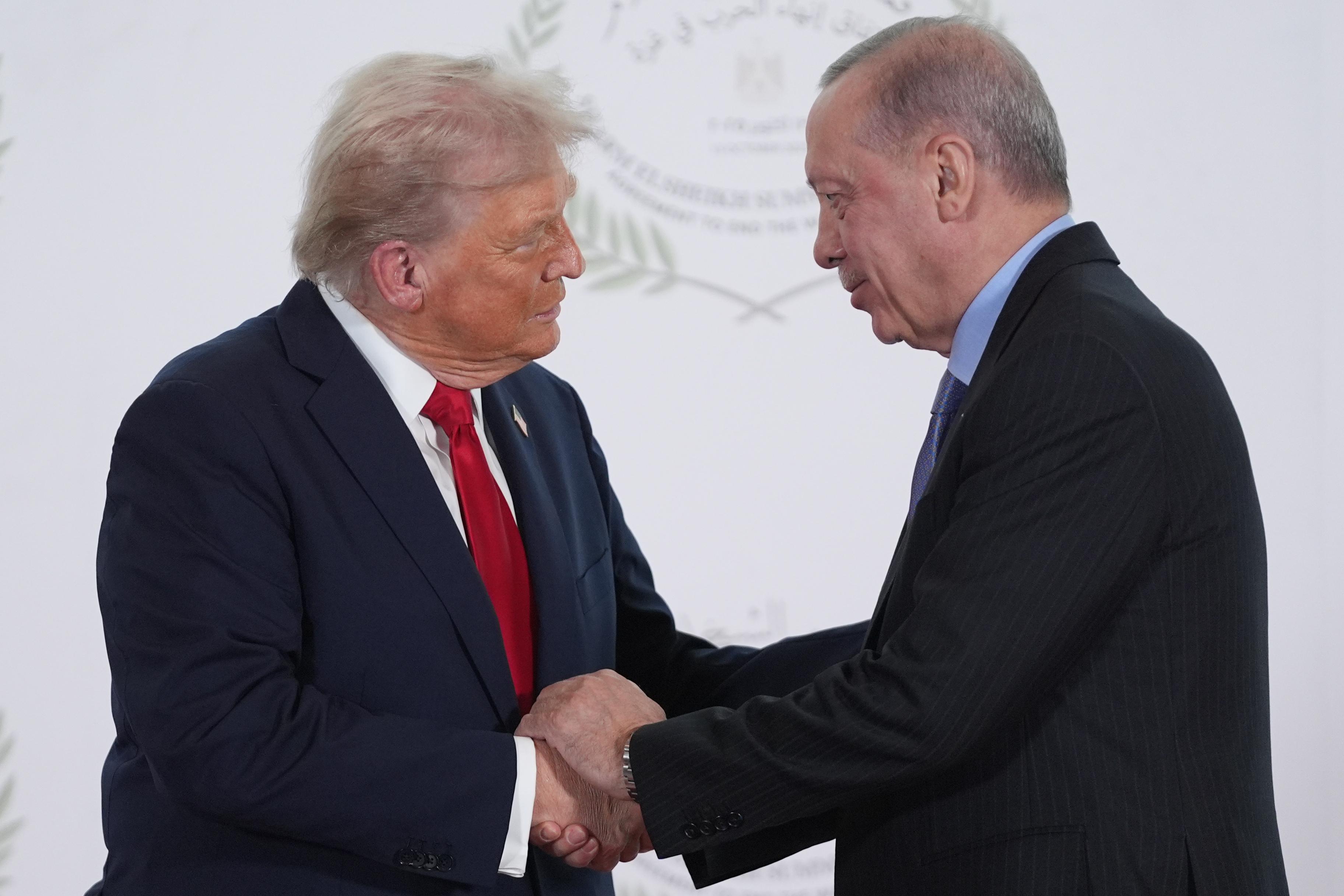 Trump'tan Başkan Erdoğan övgüsü: Güçlü bir ülke inşa etti
