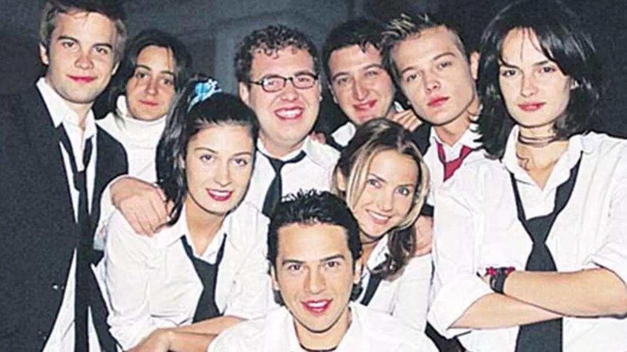 Bir zamanların en popüler dizisiydi… Lise Defteri oyuncularına bir de şimdi bakın!