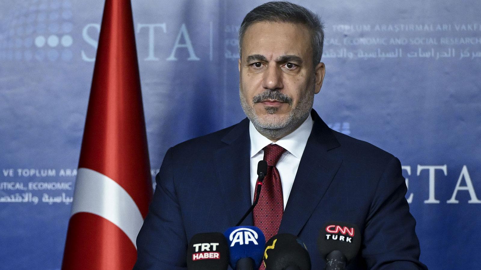 Fidan'dan terör örgütü YPG'ye net uyarı: Hiçbir ülkede iki silahlı unsur olmaz