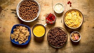 Kahvaltılık gevrekler sandığınız kadar masum mu? Uzmanlar uyarıyor!