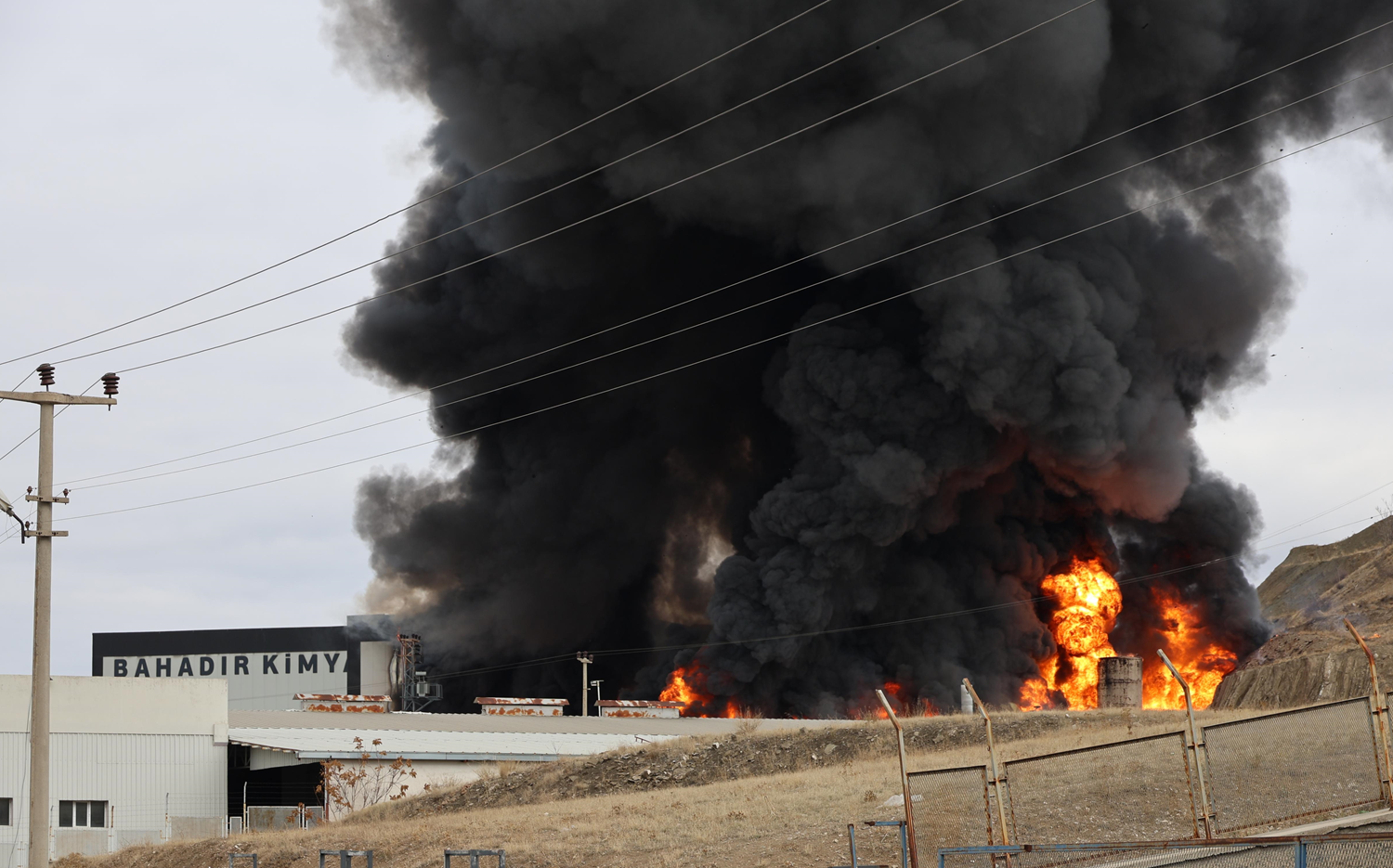 Kırıkkale OSB'de fabrikada yangın