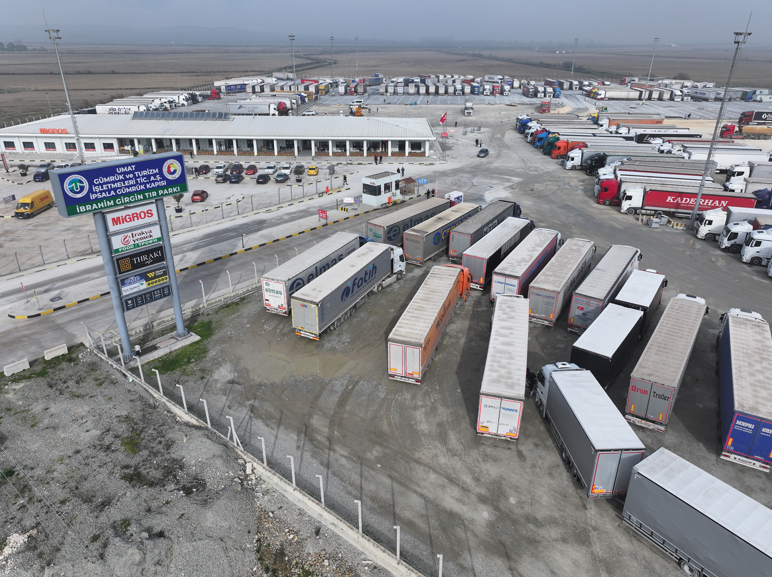 Yunanistan'daki çiftçi eylemi, Avrupa'ya yük taşıyan tır sürücülerini etkilemeye devam ediyor