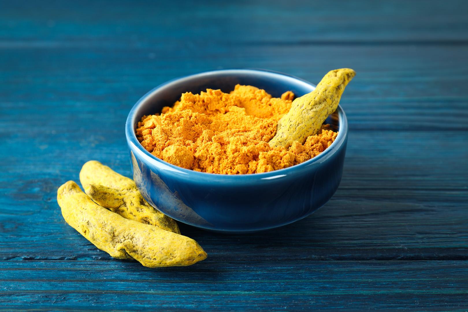 Zerdeçalı bu şekilde tüketenler dikkat! Yanlış zaman sağlığınızı etkileyebilir