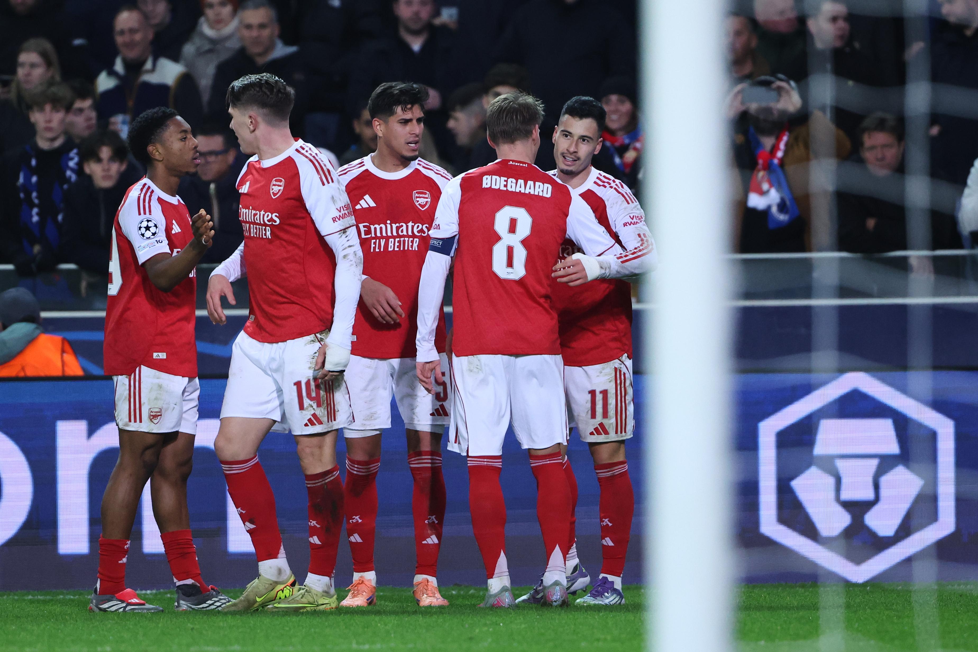 Arsenal yine kazandı! Devler Ligi'nde 6'da 6