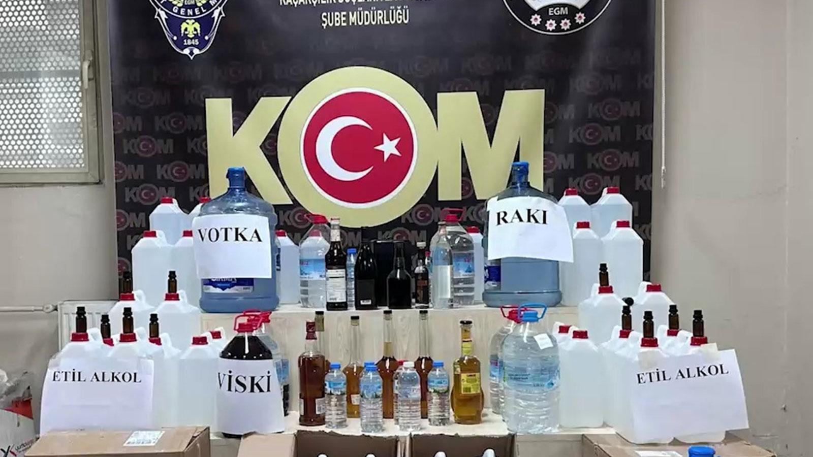 İzmir'de kaçak içki operasyonunda 8 ton etil alkol ele geçirildi