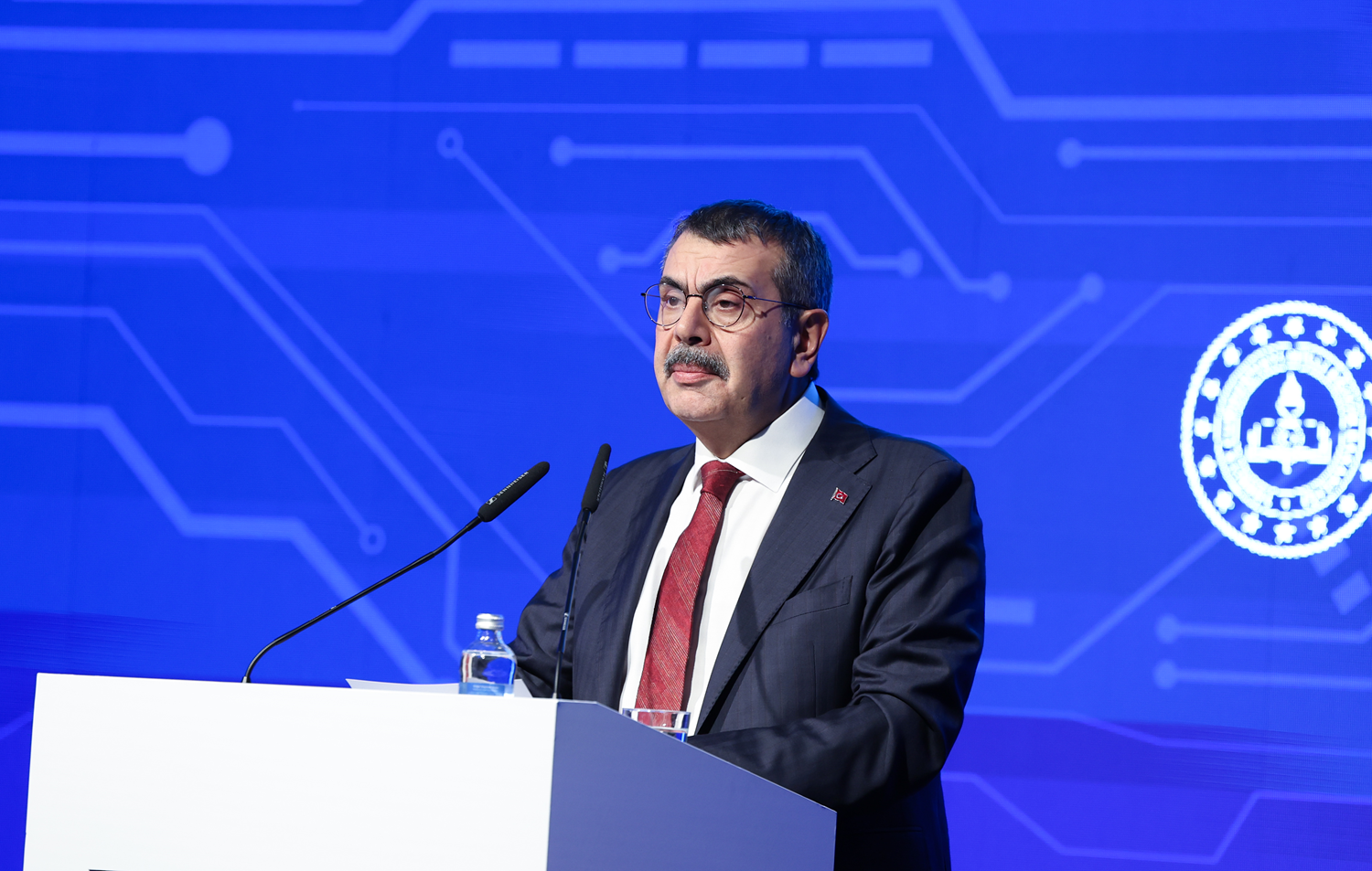 Bakan Tekin: 28 Şubat'taki düzenlemelerle mesleki ve teknik eğitimin ortaöğretimdeki payı yüzde 17 bandına geriledi