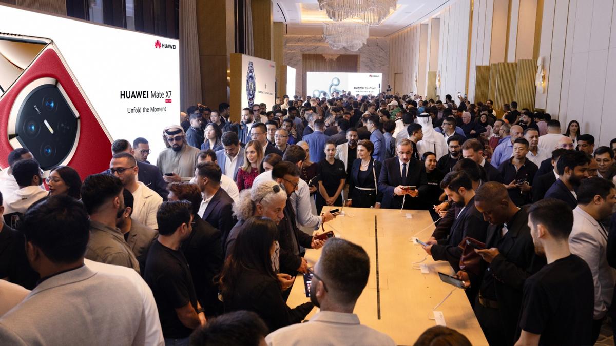 Huawei yeni nesil amiral gemisi cihazlarını tanıttı