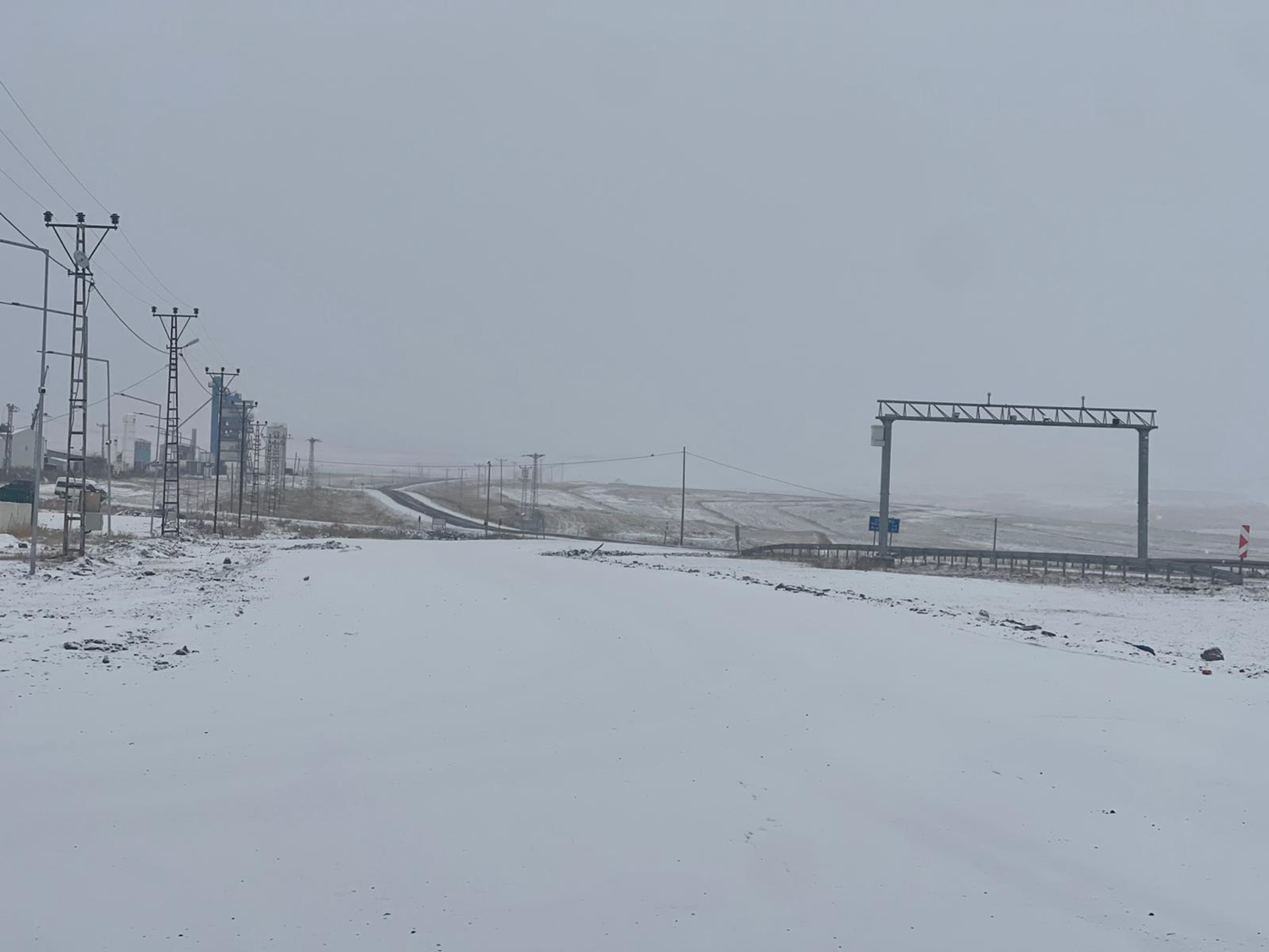 Ardahan-Şavşat kara yolu tipi nedeniyle ulaşıma kapatıldı