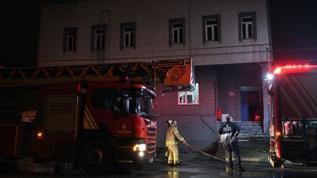 Arnavutköy'de fabrika yangını: 1'i ağır 3 yaralı
