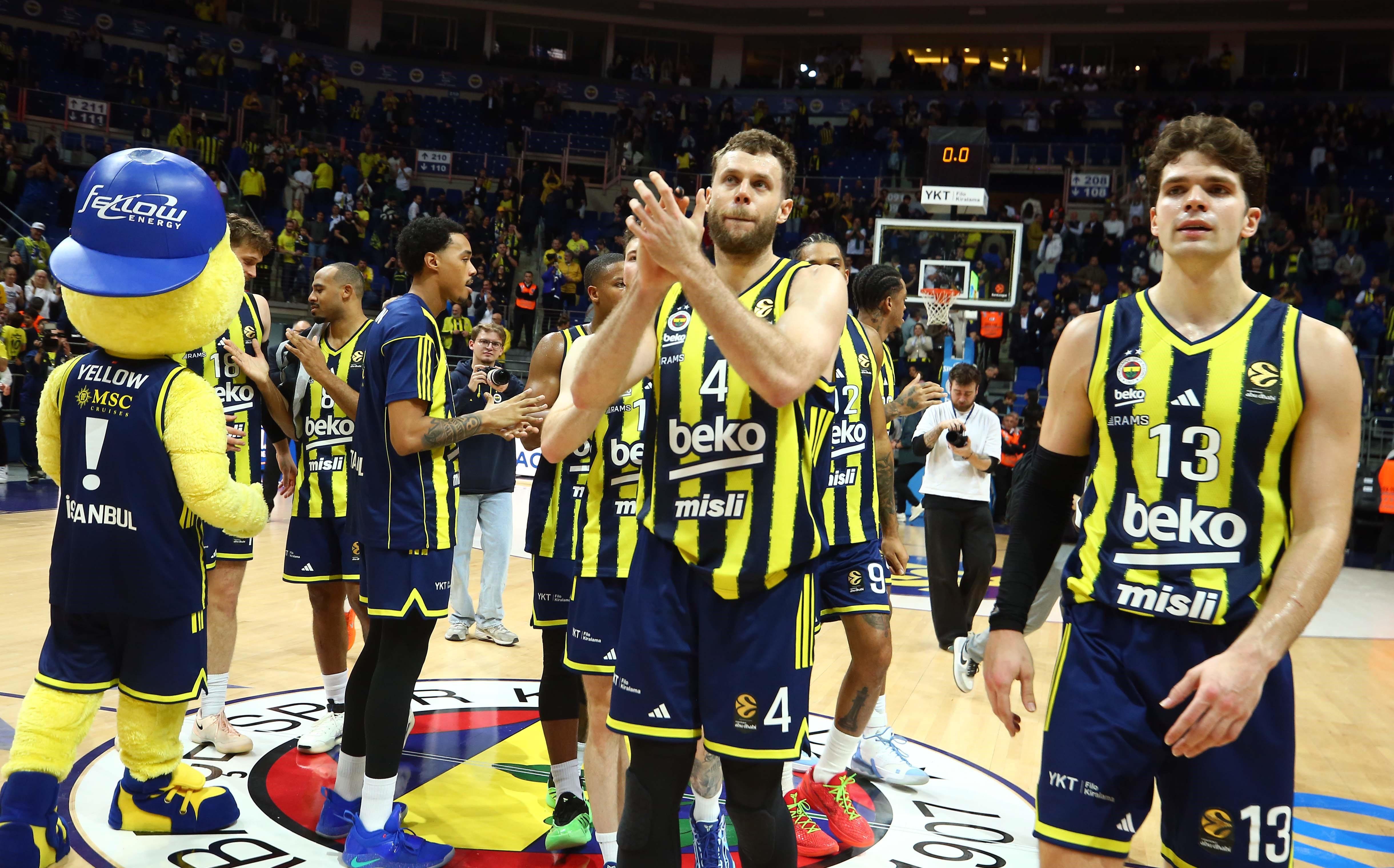 Fenerbahçe Beko, Anadolu Efes'i konuk edecek