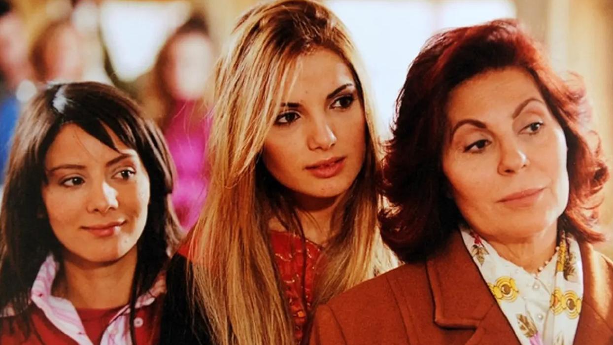 Arzu Oş ‘Ekmek Teknesi'ne dahil oluş öyküsüyle, 'bu rol onun için yazılmış' dedirtiyor!