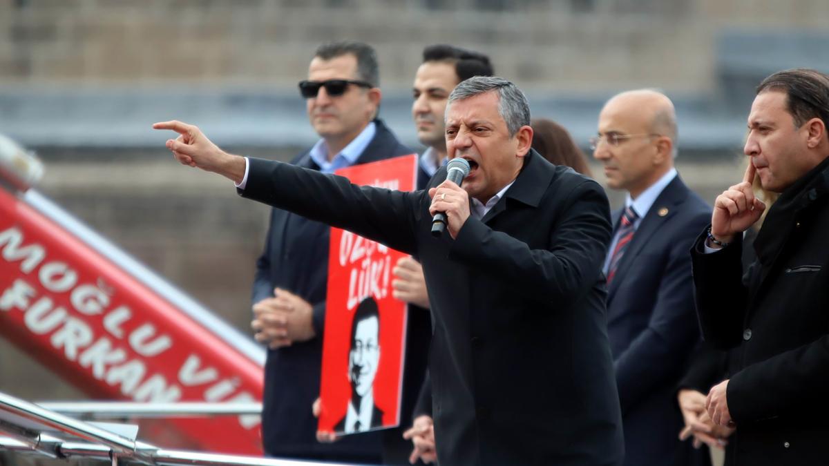 AK Parti'den CHP'ye ''dezenformasyon'' çıkışı: Sahada yalan ve algı peşindeler