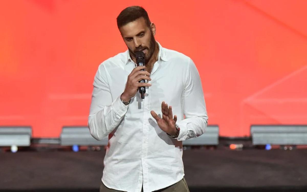 Gazeteciyi darbeden Yunan milletvekili için karar