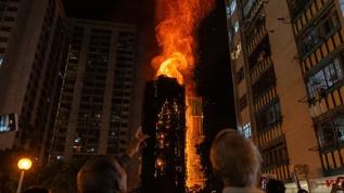 Hong Kong'daki site yangınında ölü sayısı 161'e yükseldi