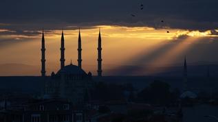 Mukaddes üç aylar bugün başlıyor! İşte önemli gün ve geceler...