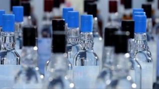 İstanbul ve Antalya'da 17,5 ton sahte alkol ele geçirildi