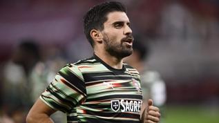 Manchester United, Ruben Neves'in peşinde