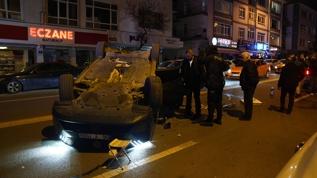 Ankara'da 3 aracın karıştığı trafik kazasında 1 kişi yaralandı