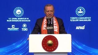 Asrın inşasında tarihi gün... Cumhurbaşkanı Erdoğan'dan ''deprem turistleri'' tepkisi: Hiçbiri ortada yok